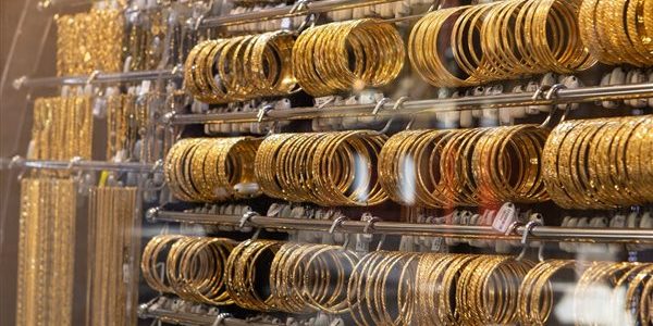 «اكتشف» أسعار الذهب اليوم الثلاثاء 17 يونيو: تحديثات حصرية!