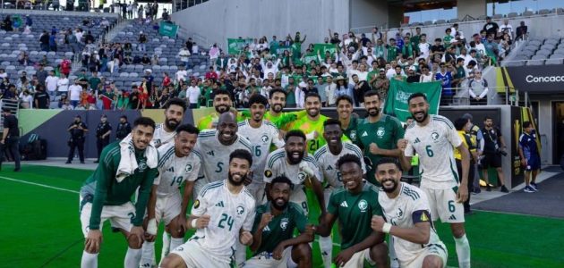 المنتخب السعودي يواجه تحديات التأهل لربع نهائي الكأس الذهبية: الفرص والاحتمالات
