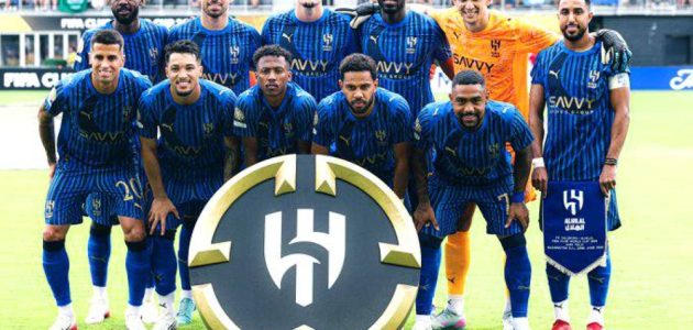 الهلال يتألق بفوز ساحق على المنافس في دوري المحترفين السعودي
