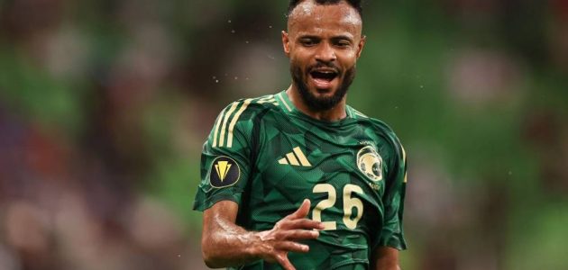 هل يمدد علي مجرشي عقده مع الأهلي وسط اهتمام 3 أندية أخرى؟