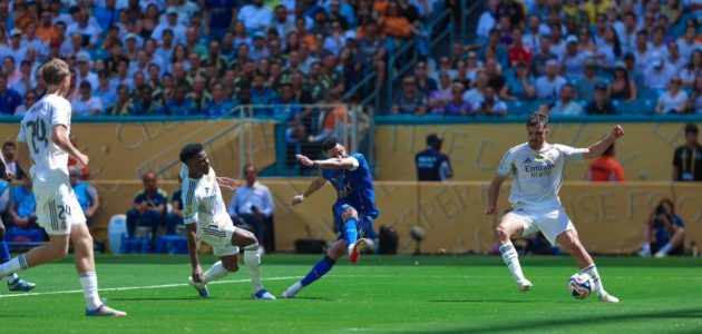 وزير الرياضة: أداء الهلال المتميز يعكس قوة الكرة السعودية