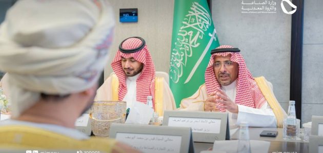 «الخريف» يُعلن عن المرحلة الثانية من التكامل الصناعي بين المملكة وسلطنة عُمان!